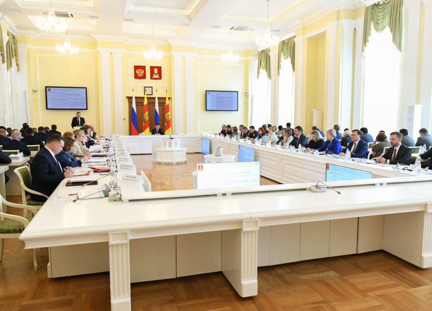 Губернатор Игорь Руденя на заседании правительства Тверской области обозначил задачи в сфере экологии
