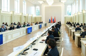 Игорь Руденя и Ли Лэчэн приняли участие в конференции по торгово-экономическому сотрудничеству Тверской области и провинции Ляонин Игорь Руденя и Ли Лэчэн приняли участие в конференции по торгово-экономическому сотрудничеству Тверской области и провинции Ляонин