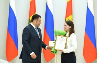 Игорь Руденя вручил учёным Тверской области премии за выдающиеся достижения в науке и технике Игорь Руденя вручил учёным Тверской области премии за выдающиеся достижения в науке и технике