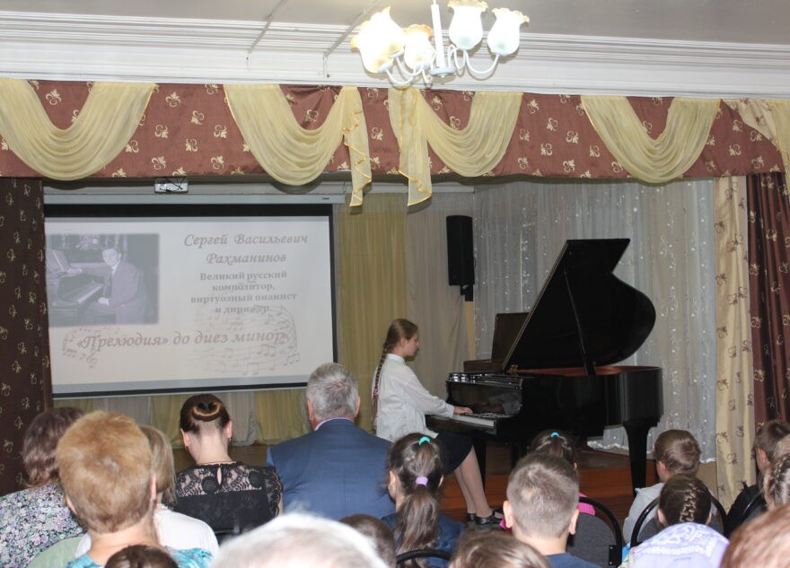 В Краснохолмском округе открылся виртуальный концертный зал