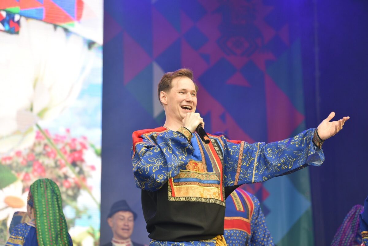 Павел Арламов из Тверской области выступает вместе с Надеждой Бабкиной