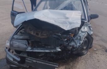 Три человека пострадали в столкновении двух отечественных легковушек в Тверской области