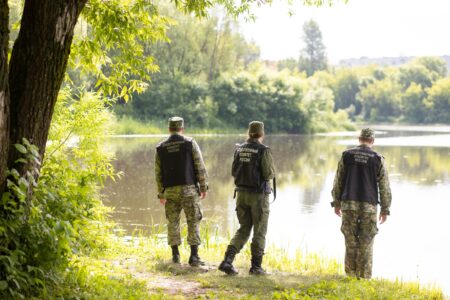 Следователи выясняют причину смерти мужчины, тело которого нашли в Тверской области Следователи выясняют причину смерти мужчины, тело которого нашли в Тверской области