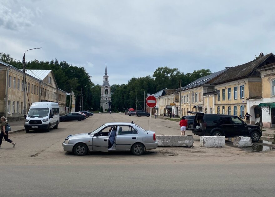 В Тверской области и местные, и приезжие ездят «под кирпич» В Тверской области и местные, и приезжие ездят «под кирпич»