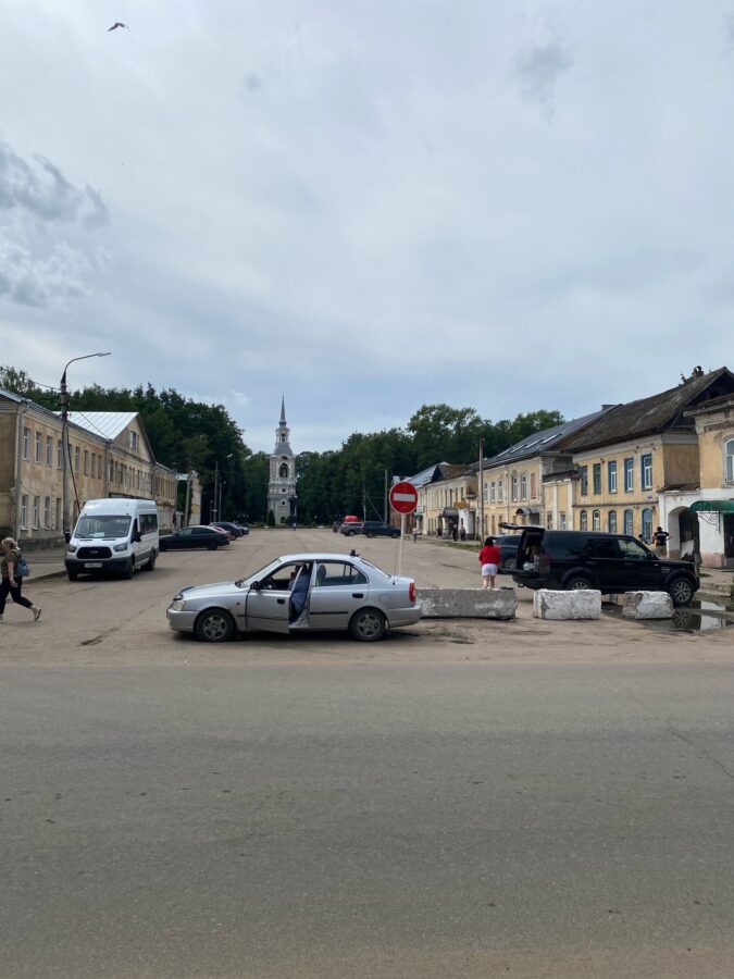 В Тверской области и местные, и приезжие ездят «под кирпич»