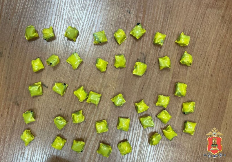 В Твери полицейские пресекли распространение крупной партии наркотиков