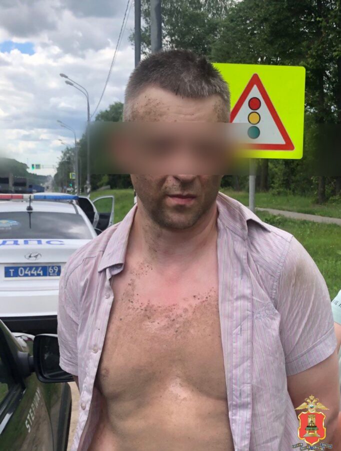 Житель Твери перевозил амфетамин в машине своей подруги