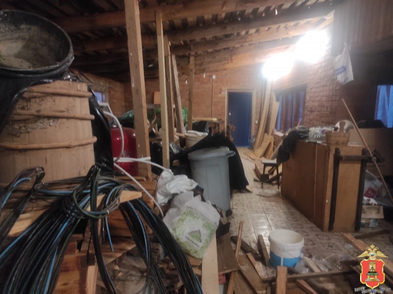 В Тверской области мужчина обокрал сарай москвича