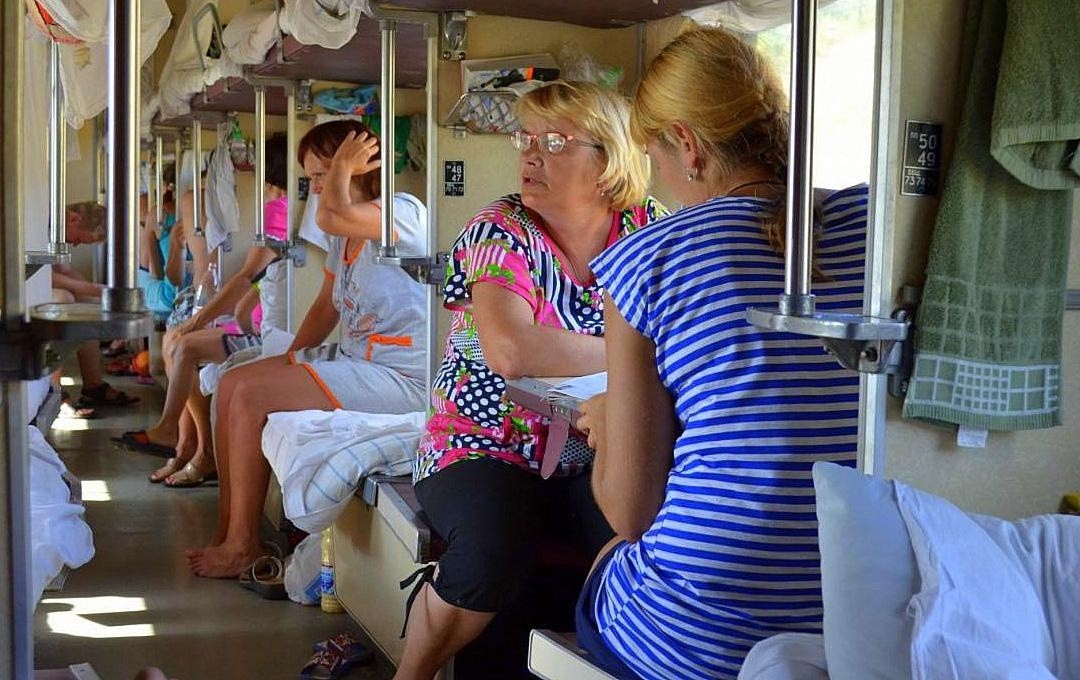 Жителям Твери предлагают сыграть прохожих и пассажиров поезда за гонорар