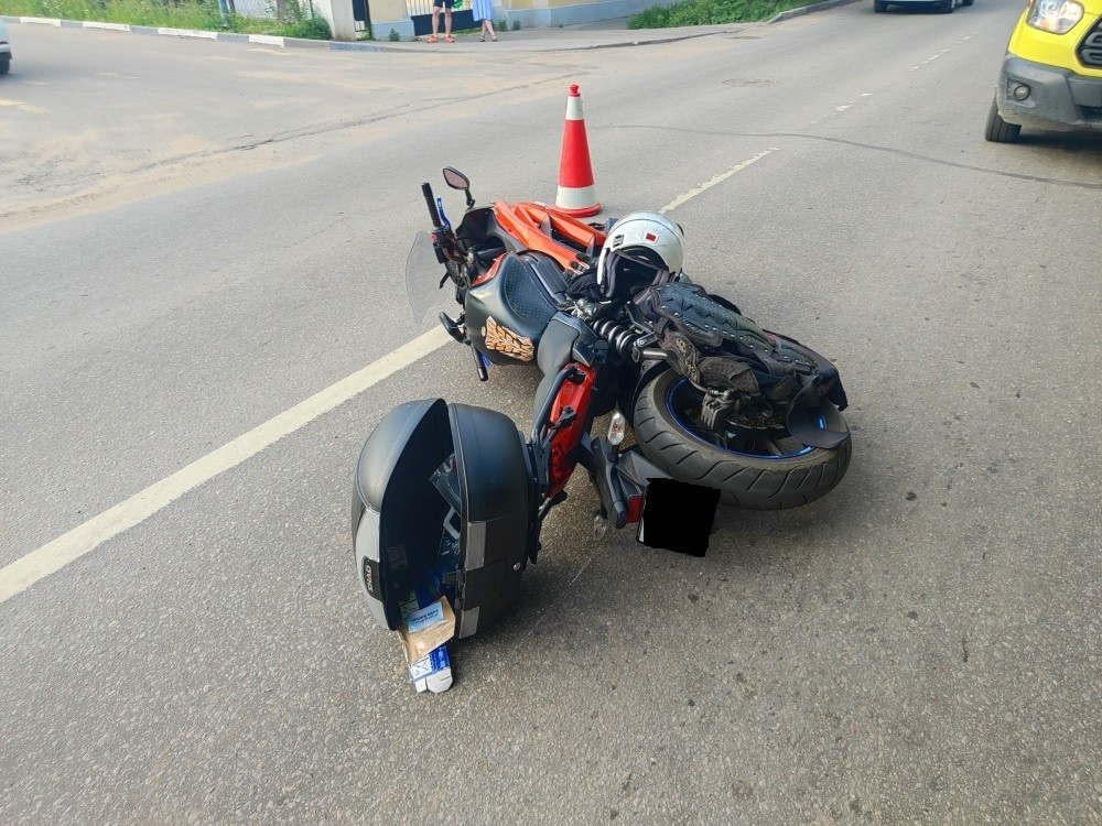 7-летняя нарушительница попала под колёса мотоцикла в Твери