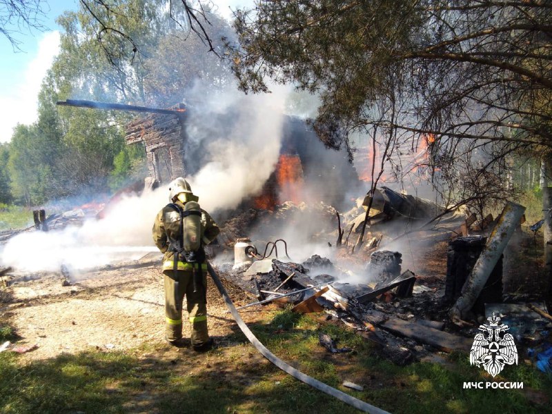 В Тверской области в считанные минуты сгорел дачный дом