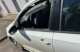 В Твери ищут хулигана, повредившего сразу несколько автомобилей