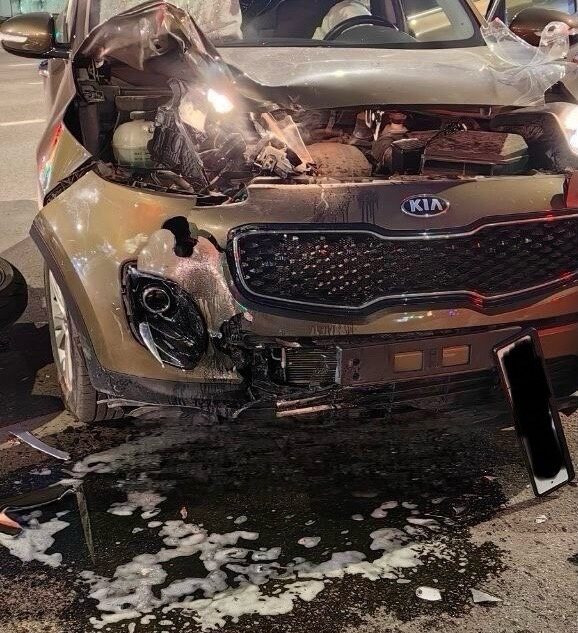 В Заволжском районе Твери иномарка столкнулась с мотоциклом