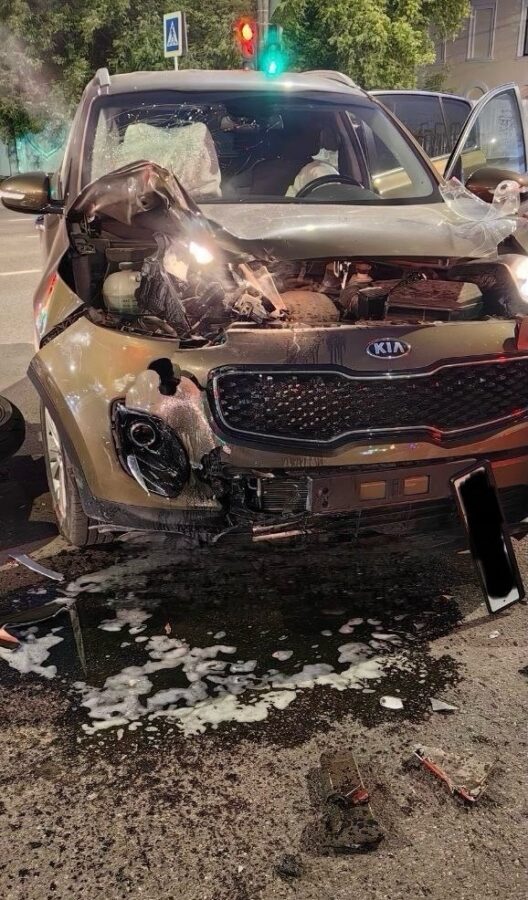 В Заволжском районе Твери иномарка столкнулась с мотоциклом В Заволжском районе Твери иномарка столкнулась с мотоциклом