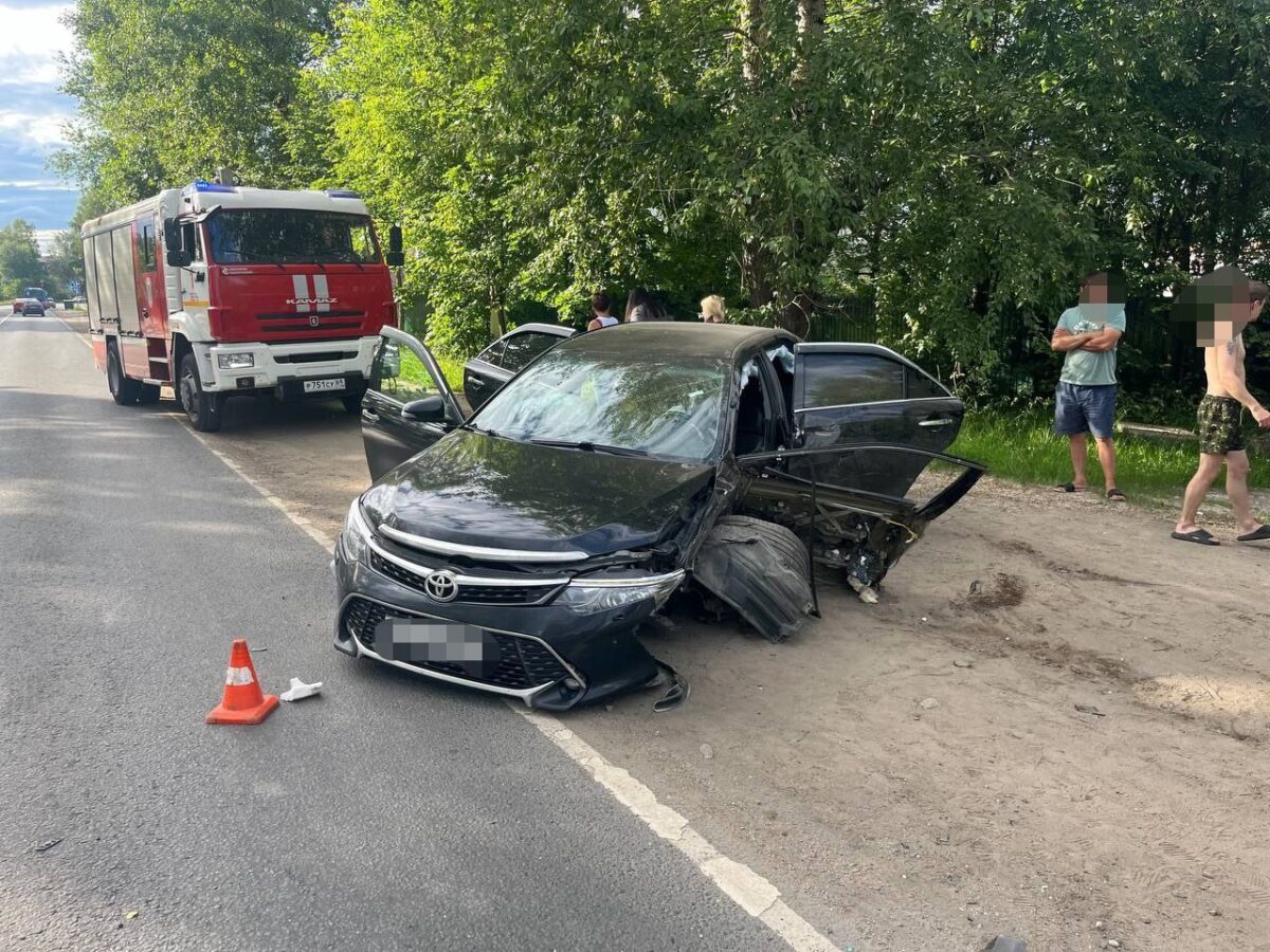 Водитель «Тойоты» получил тяжелые травмы в аварии в Твери | ТОП Тверь  новости