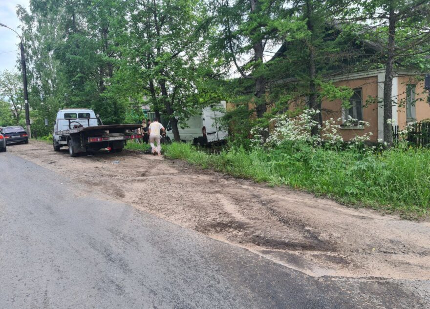 В Твери произошло ДТП с участием трех иномарок