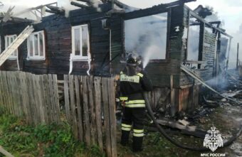 В поселке Тверской области сгорел жилой дом