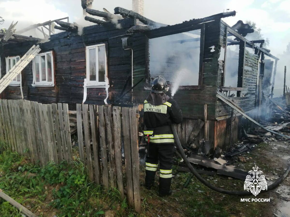 В поселке Тверской области сгорел жилой дом | ТОП Тверь новости