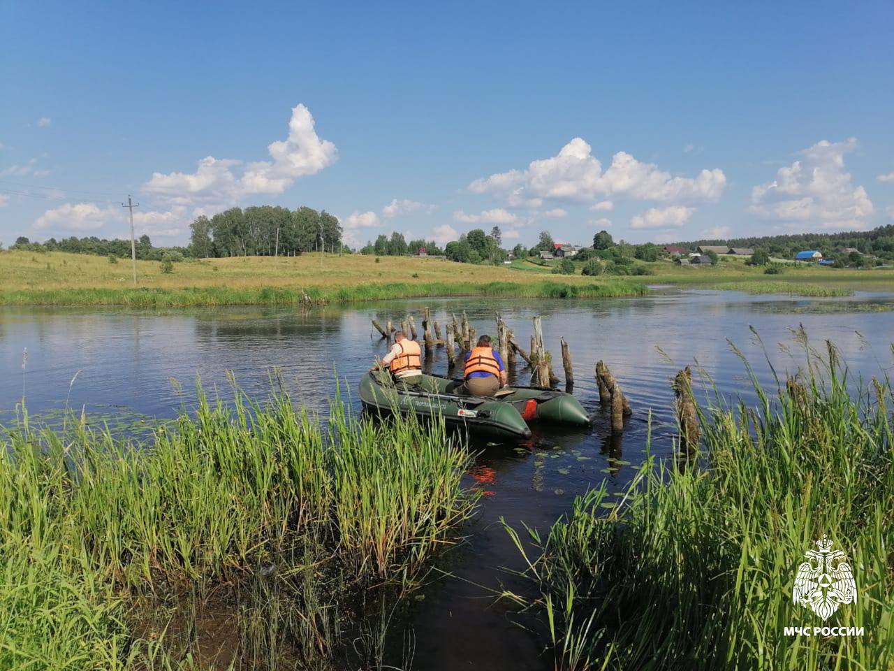 В реке в Вышневолоцком округе нашли тело мужчины