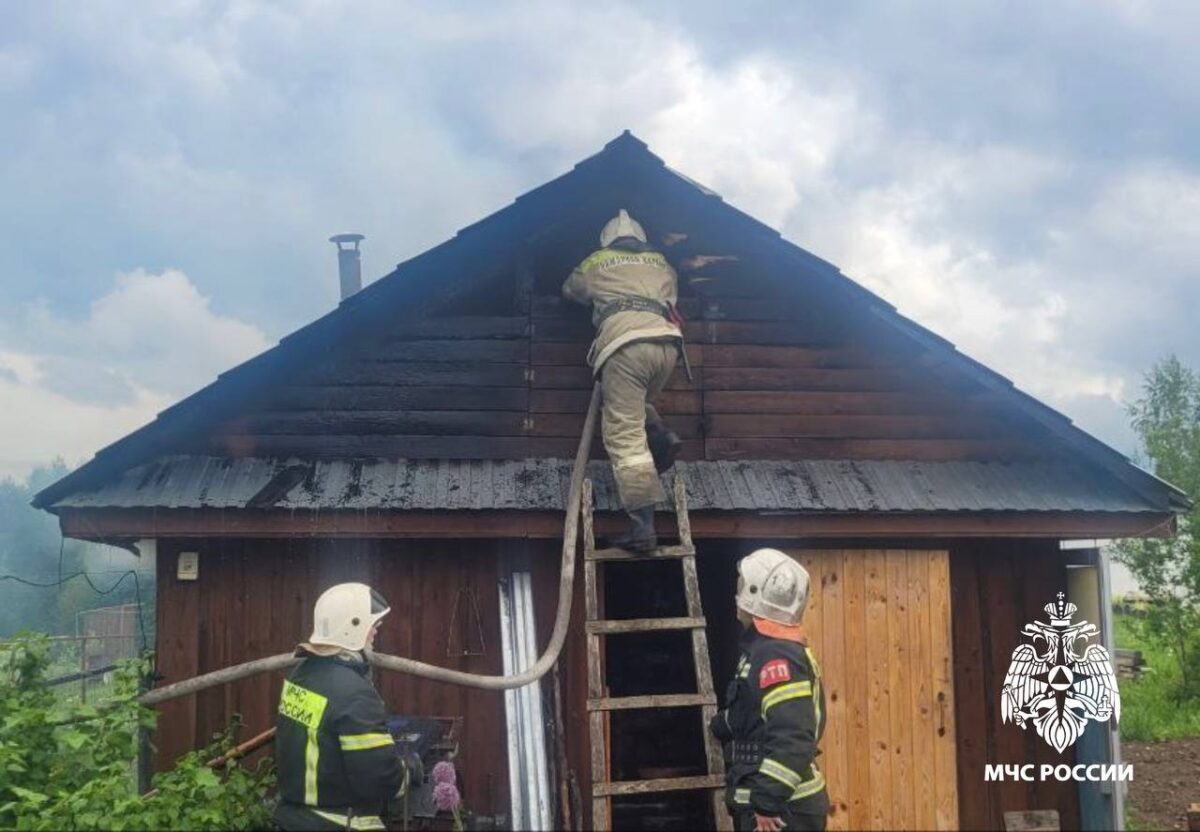В Тверской области ликвидировали возгорание бани