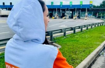 Волонтёры смогут бесплатно перевозить гумгрузы в зону СВО по платным трассам Волонтёры смогут бесплатно перевозить гумгрузы в зону СВО по платным трассам