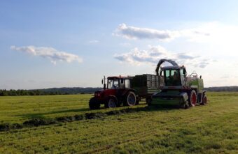 В Тверской области хозяйства приступили к заготовке кормов В Тверской области хозяйства приступили к заготовке кормов