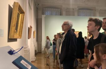 В Эрмитаже открылась выставка, посвящённая уроженцу Торопца Андрею Митрохину