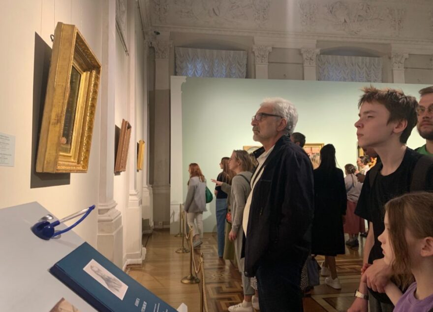 В Эрмитаже открылась выставка, посвящённая уроженцу Торопца Андрею Митрохину