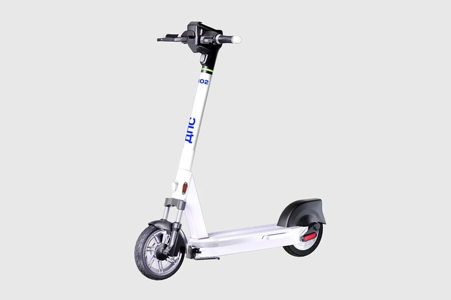 В России представили первый электросамокат для сотрудников ДПС