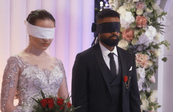 Индус-хирург из Твери сыграет свадьбу вслепую с преподавателем из Питера