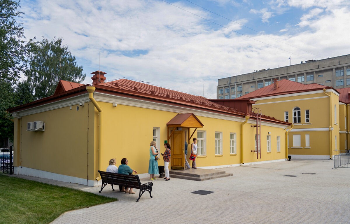 В Музее М.Е. Салтыкова-Щедрина открылась выставка «Я люблю Россию до боли сердечной...»