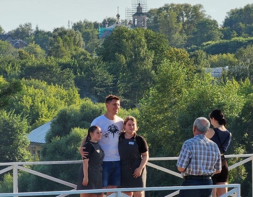 Известный актер Тимур Батрутдинов приехал в Тверскую область