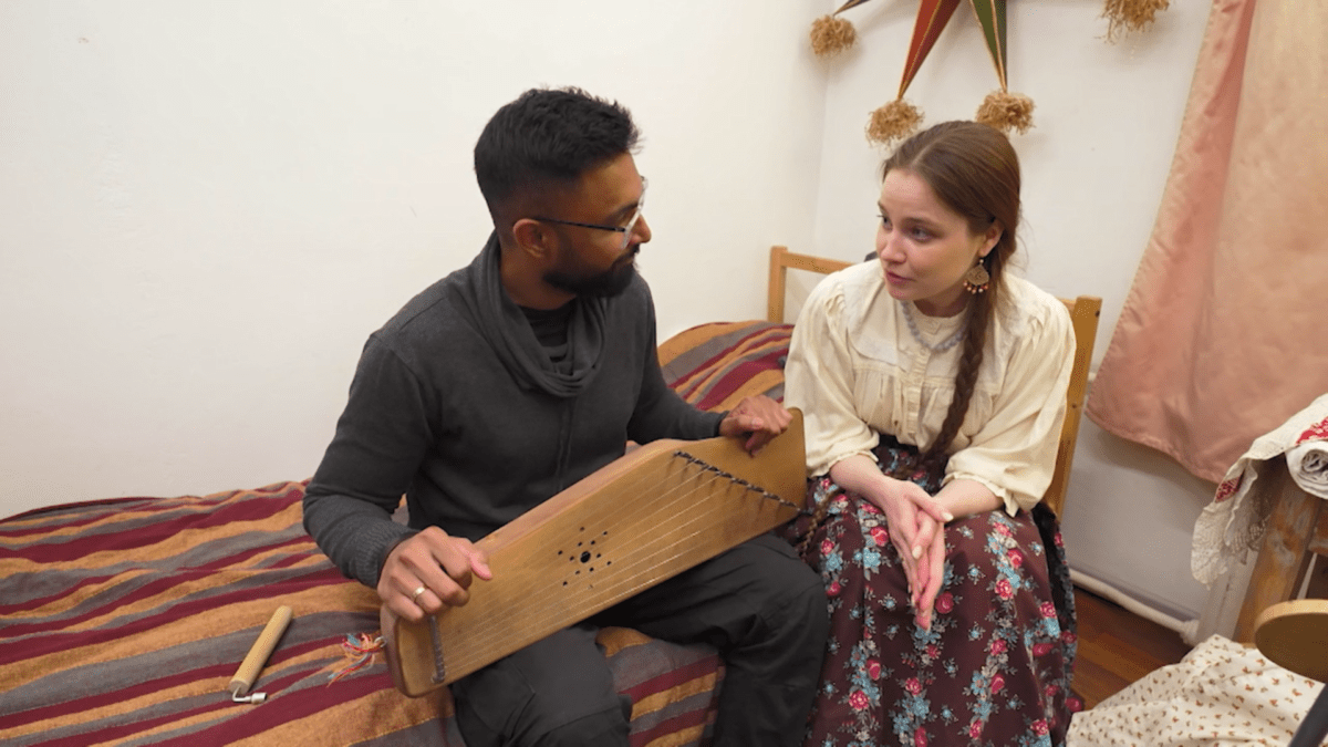 Индус-хирург из Твери сыграет свадьбу вслепую с преподавателем из Питера