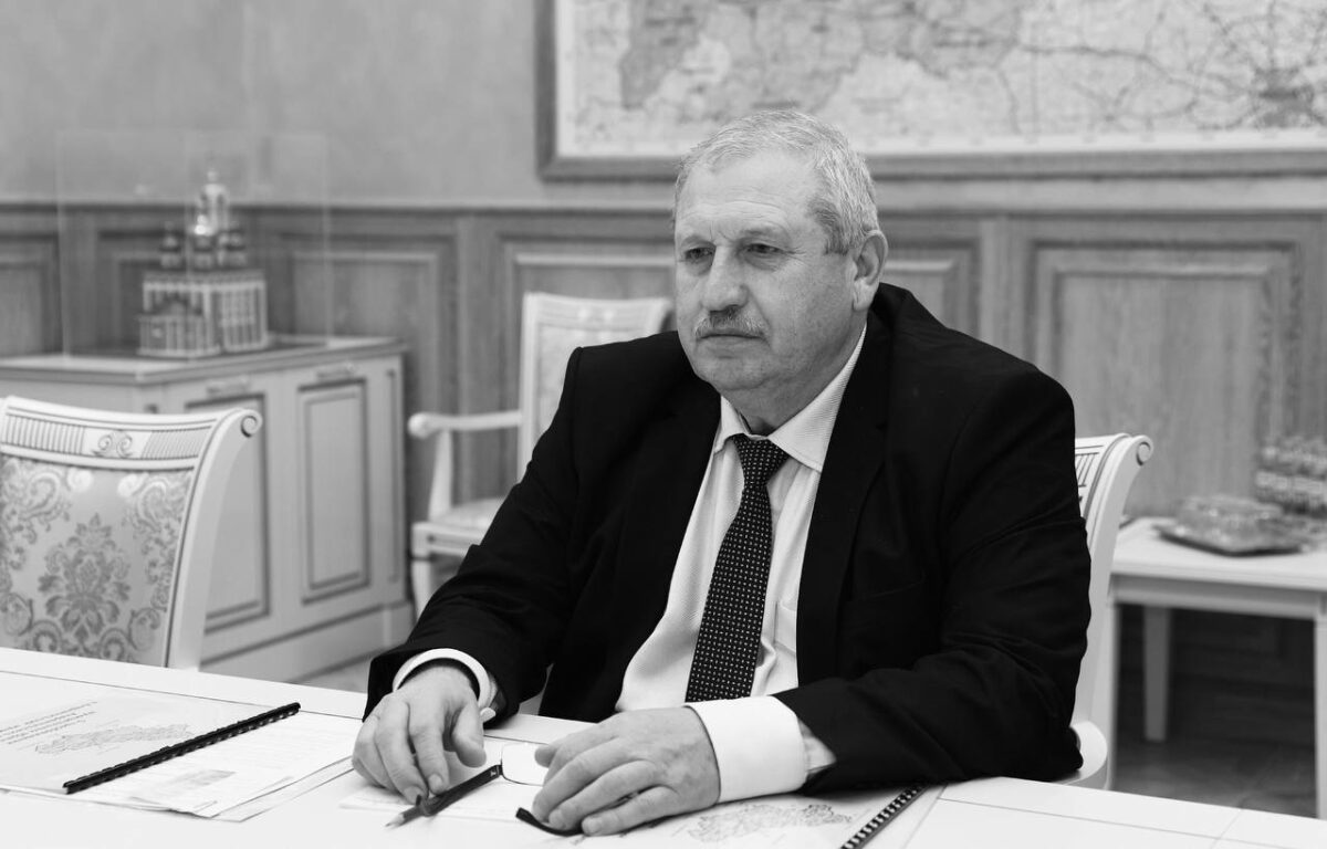 Игорь Руденя выразил соболезнования в связи с уходом из жизни главы Андреапольского округа Николая Баранника