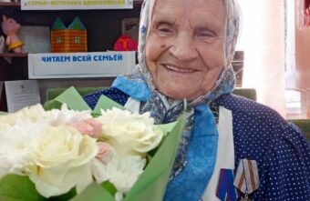 Труженица тыла Валентина Макарова отмечает вековой юбилей