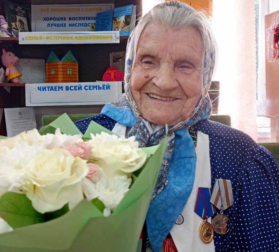 Труженица тыла Валентина Макарова отмечает вековой юбилей