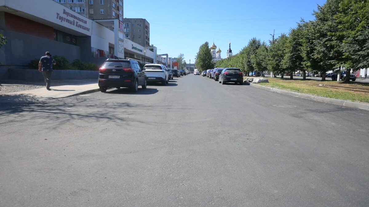 В Твери проверяют качество нового асфальта