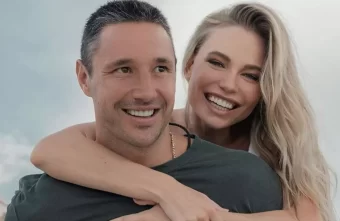 Легенда хоккея Илья Ковальчук рассказал о подвигах своей жены Легенда хоккея Илья Ковальчук рассказал о подвигах своей жены