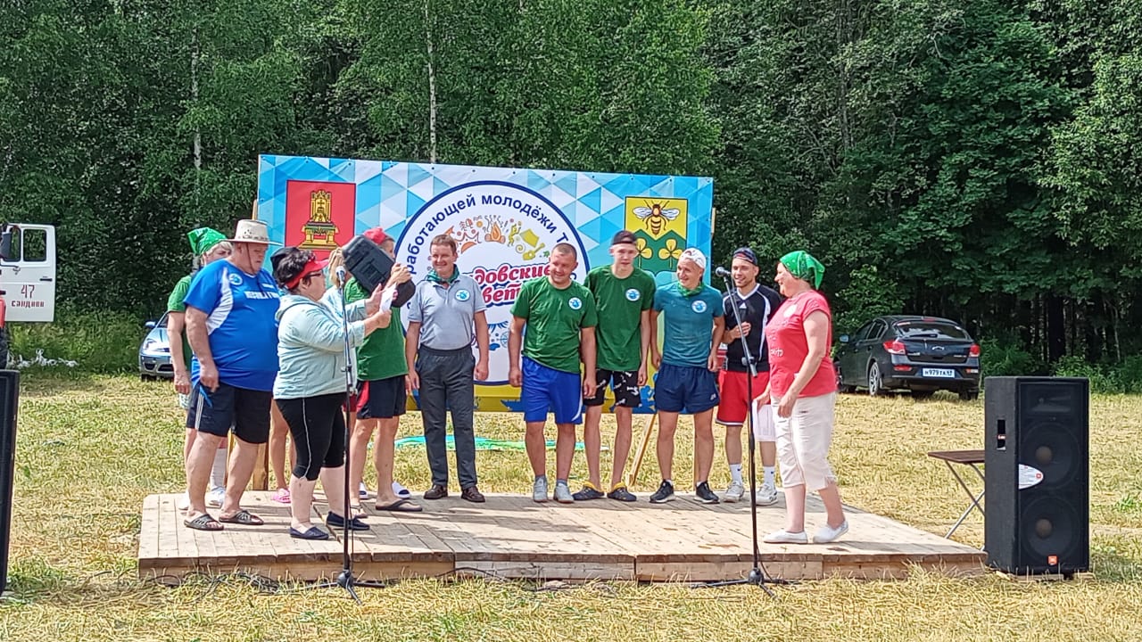 В Тверской области проходит традиционный межрегиональный туристический фестиваль работающей молодежи