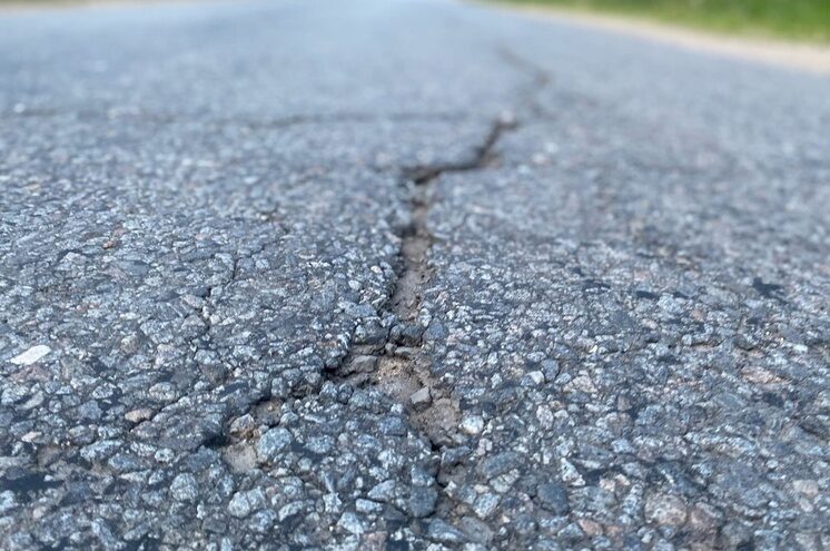 В городе Тверской области разом отремонтировали три дороги