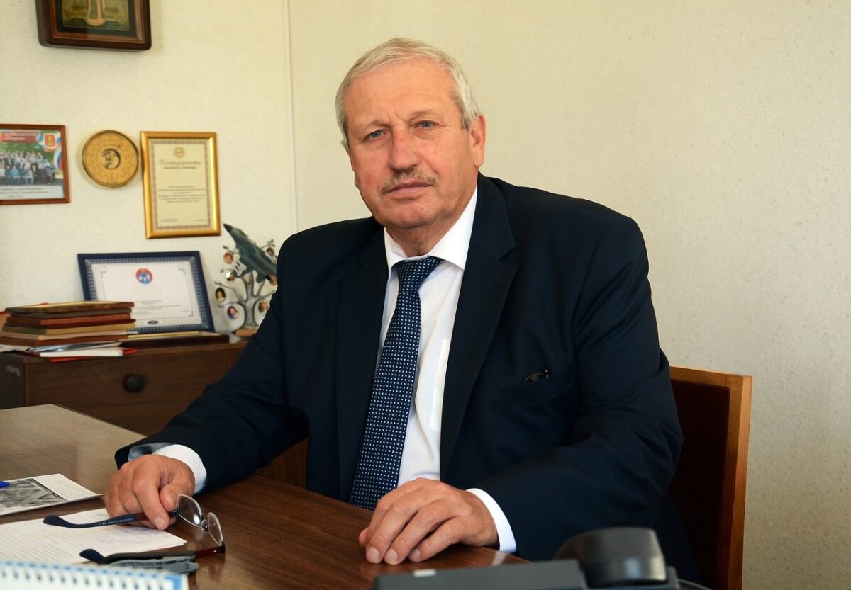 Скончался глава Андреапольского округа Николай Баранник