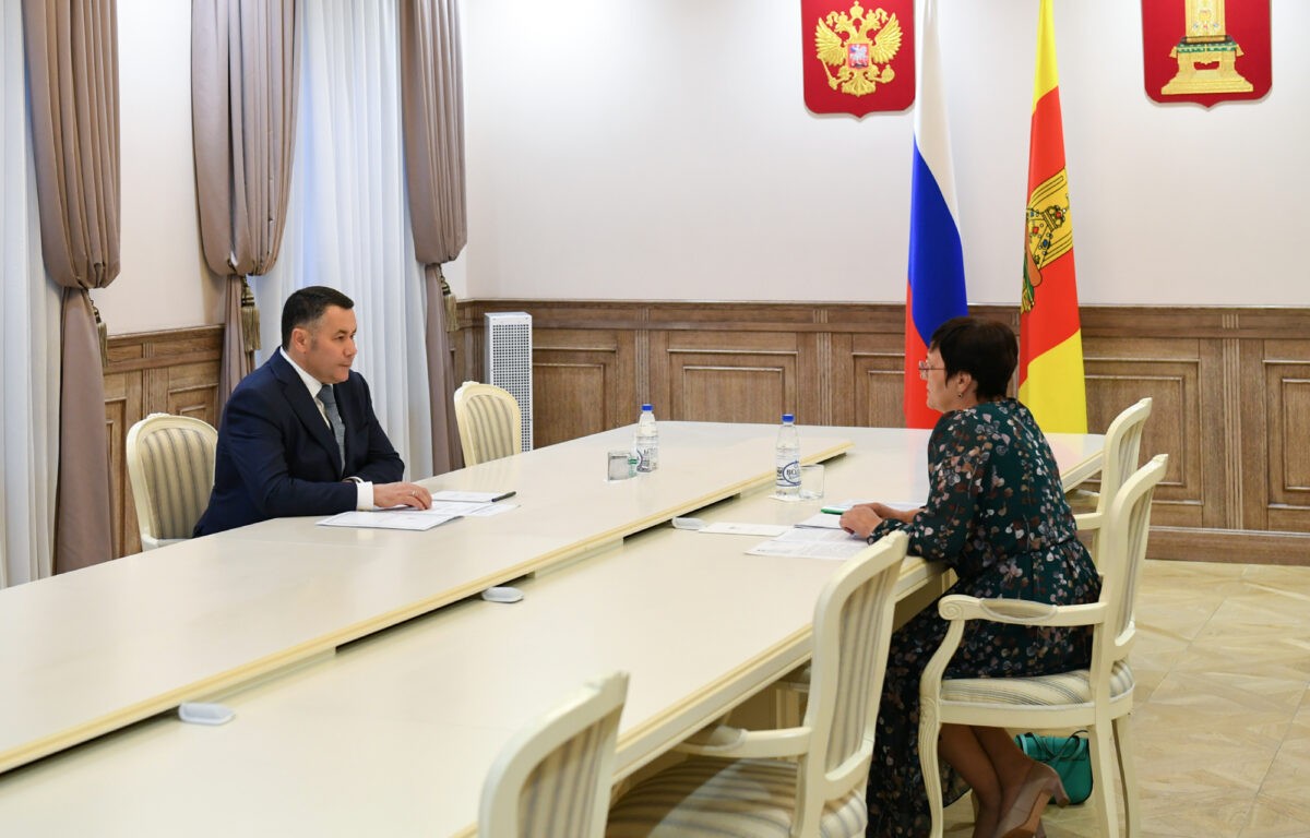 Губернатор Игорь Руденя провел встречу с главой Лесного округа Татьяной Кудрявцевой