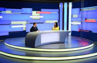 От газопровода до мер поддержки: губернатор Игорь Руденя ответит на актуальные вопросы в прямом эфире От газопровода до мер поддержки: губернатор Игорь Руденя ответит на актуальные вопросы в прямом эфире