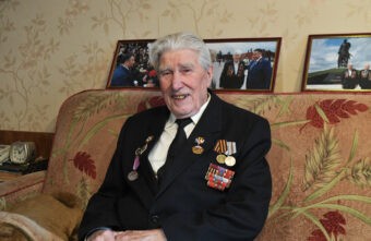 93 года исполнилось участнику Великой Отечественной войны Борису Воробьёву 93 года исполнилось участнику Великой Отечественной войны Борису Воробьёву