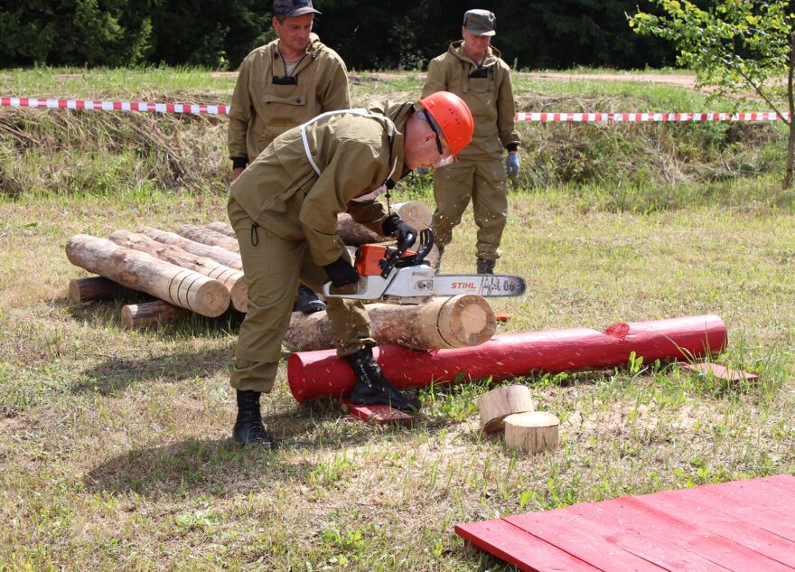 В Тверской области определили лучшего лесного пожарного