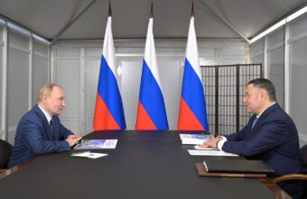 Президент РФ Владимир Путин провёл встречу с губернатором Тверской области Игорем Руденей