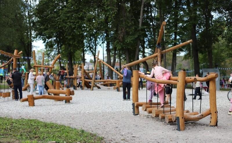 За семь лет в Тверской области благоустроили 800 общественных и дворовых территорий За семь лет в Тверской области благоустроили 800 общественных и дворовых территорий