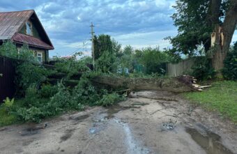 Ураган оставил жителей Ржевского округа без воды и электричества