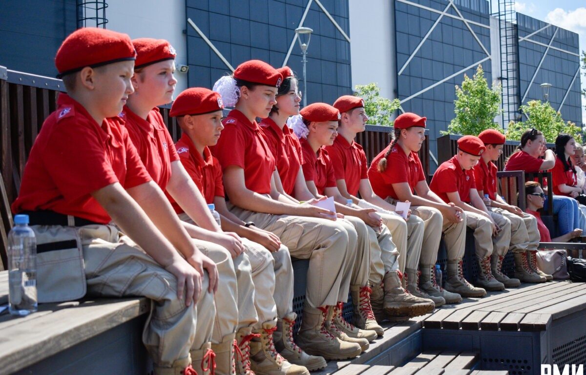 В Твери почтили память детей-жертв войны в Донбассе