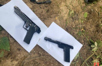 В Тверской области задержали подозреваемого в изготовлении и хранении оружия В Тверской области задержали подозреваемого в изготовлении и хранении оружия